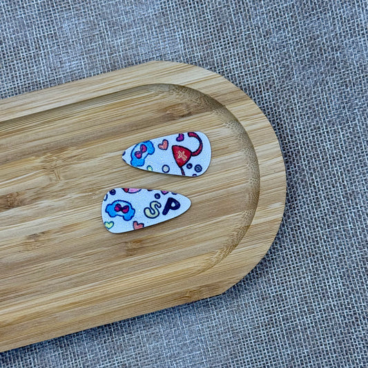 Sinterklaas speldjes 3cm wit patroon glitter